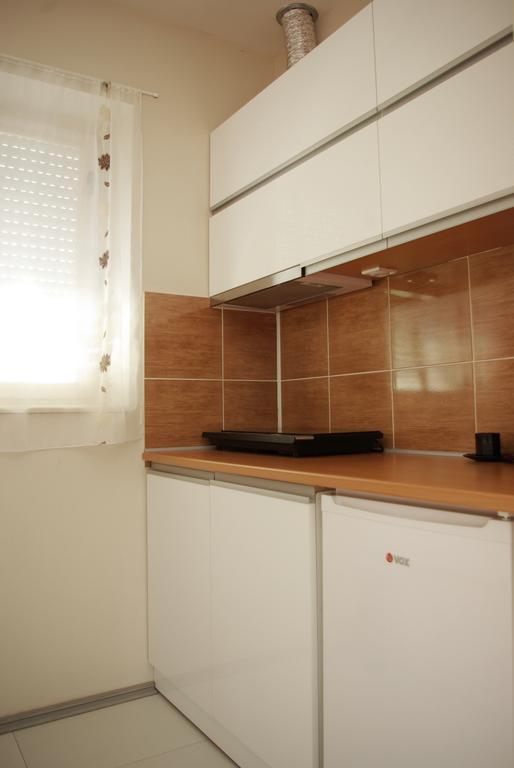 Square Studio Apartment Ni Kültér fotó