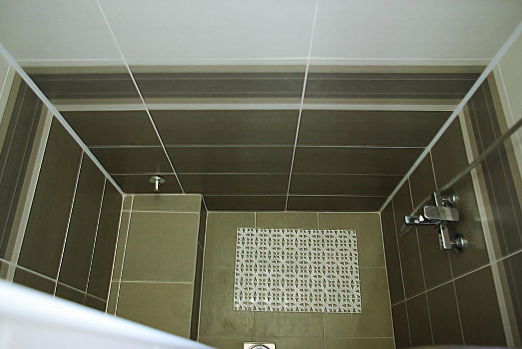 Square Studio Apartment Ni Kültér fotó
